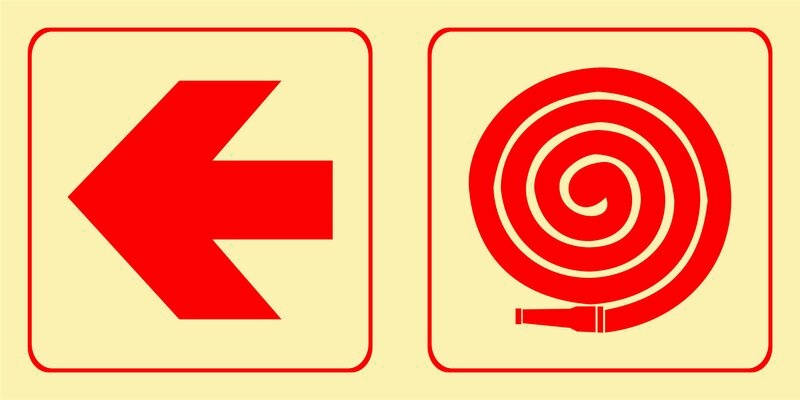 F17 - Hose reel + arrow left